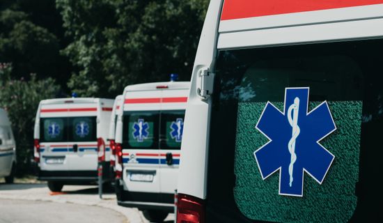 舟山救护车转运病人过路高速收费吗?